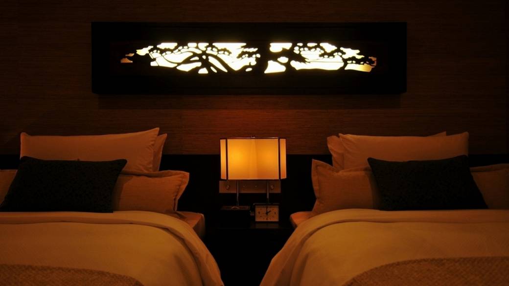 老舗旅館のもてなしに
心ときめく1泊2日 / 1