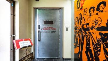 内部エントランス / 2