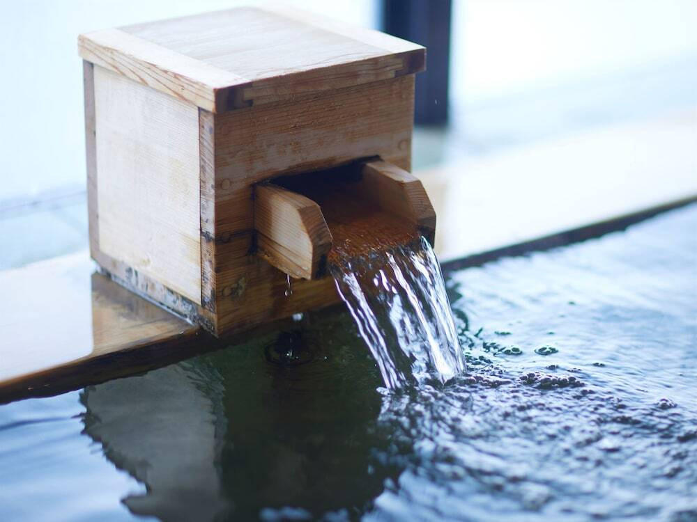 「西山の湯」