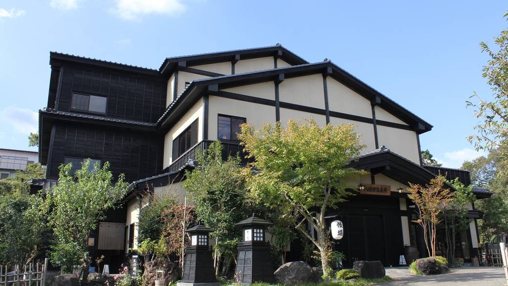 心落ち着く原風景
里山が広がる宿へ / 2