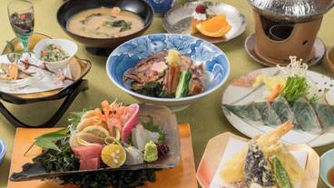 食事・飲み物 / 3