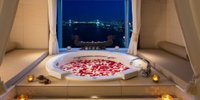 【東京】夜景を望む“ビューバス”付きホテル15選｜記念日デートにいかが？