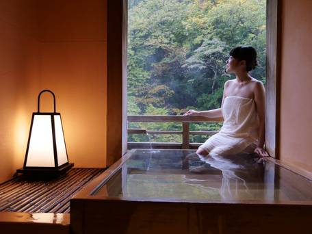 四万温泉 豊島屋 / 2