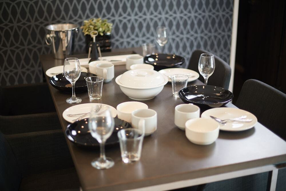 客室内のダイニングエリア