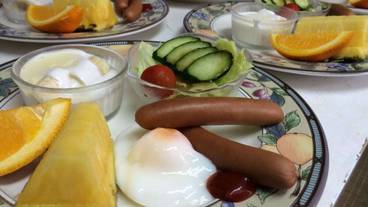 食事・飲み物 / 4