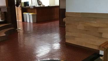 施設の入り口 / 9