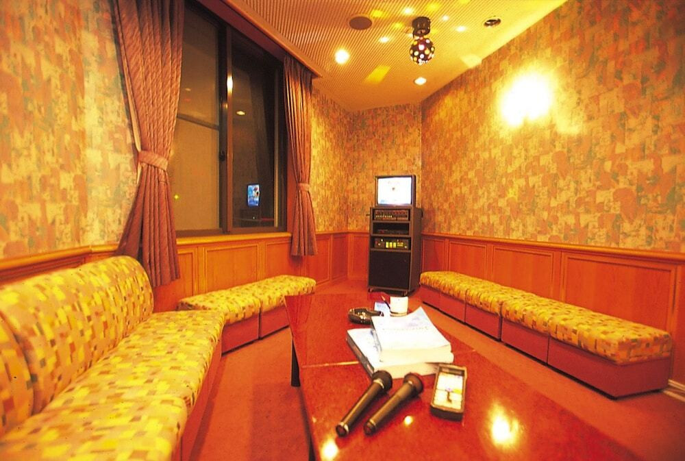 カラオケ ルーム