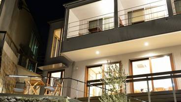 施設の入り口 / 9