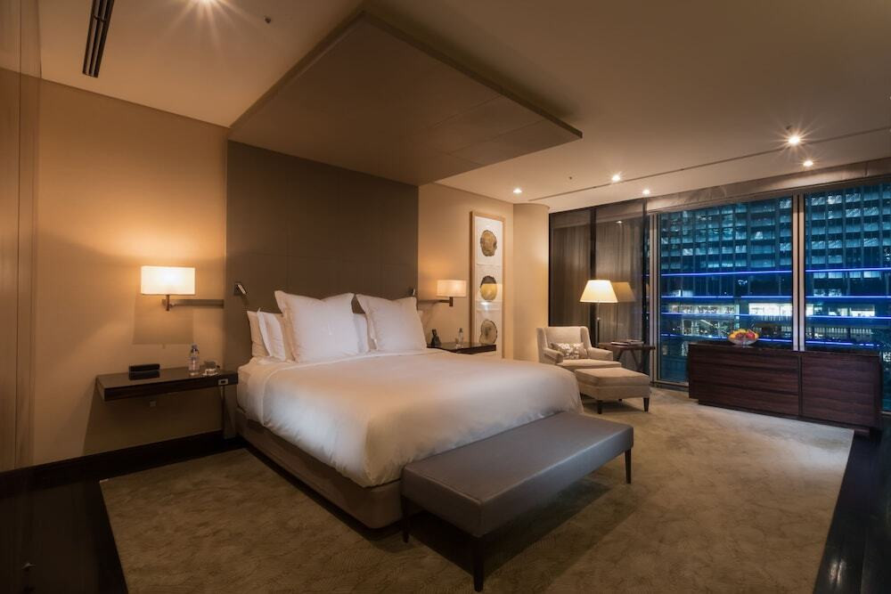11．フォーシーズンズホテル丸の内　東京4234139