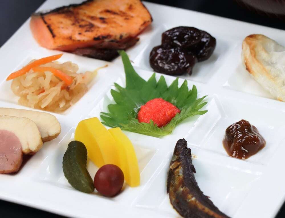 朝食