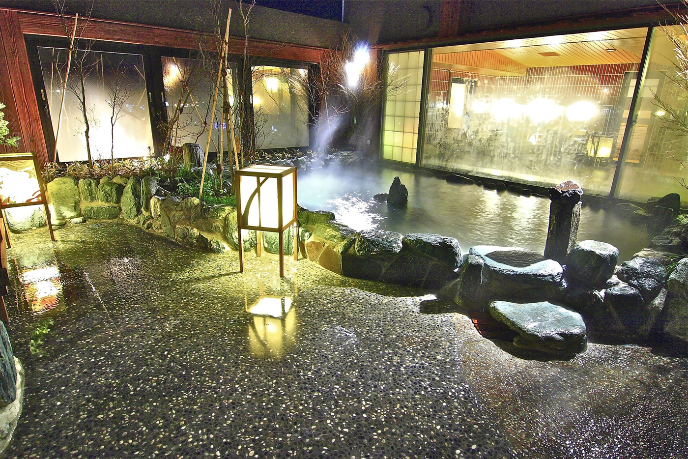 天然温泉に露天風呂まで完備!ゆったりくつろげる快適ホテル4087299