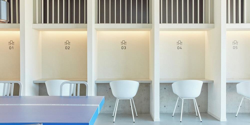 ロビーラウンジ