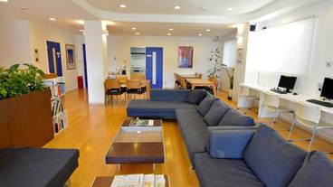 ロビーラウンジ / 8