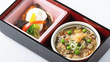 朝食の箱膳一例② / 5