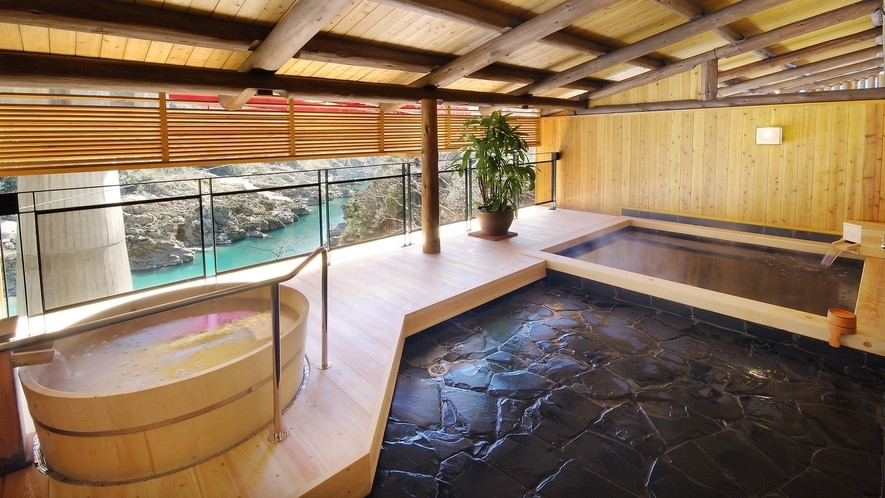 大歩危峡観光にも便利！子供用アメニティや食事も充実の温泉宿4755167