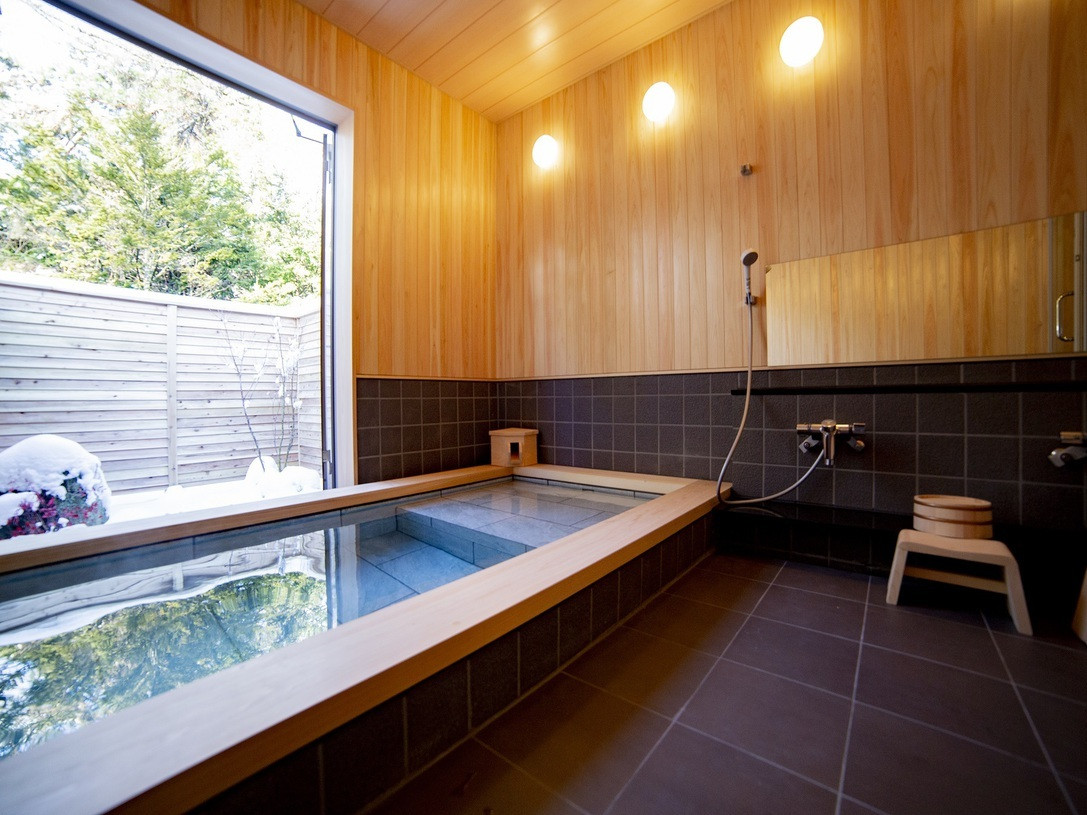 標高1200メートルの高原で心のデトックス。喧騒を忘れられる宿3643702