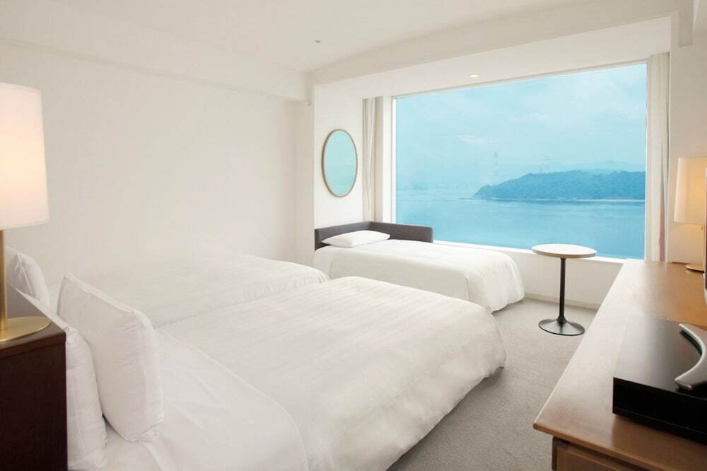 温泉付きが嬉しい！お部屋から瀬戸内海を一望4246384