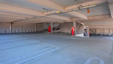   ■ Multi-storey car park ■ / 31