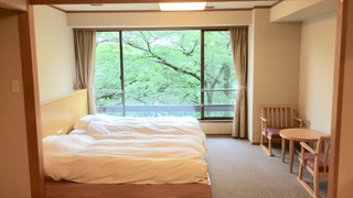 スタンダード 和洋室 山側 禁煙