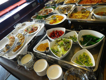 「甘露の森」料理 24960 サラダ