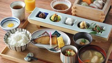 朝食 / 3