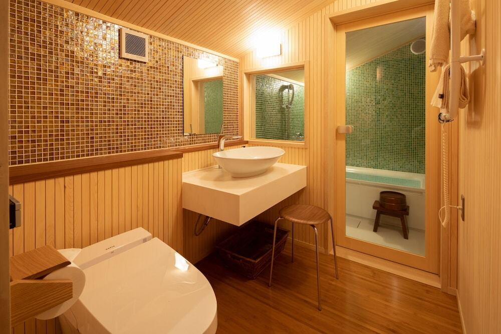 茶屋 201ジュニアスイートのバスルーム