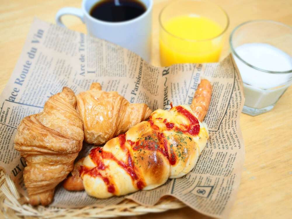 朝食