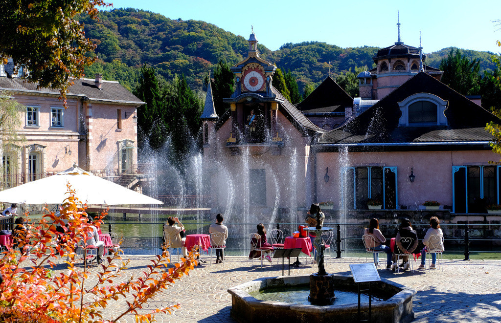 周遊バスで心ときめく観光スポットめぐり4250377