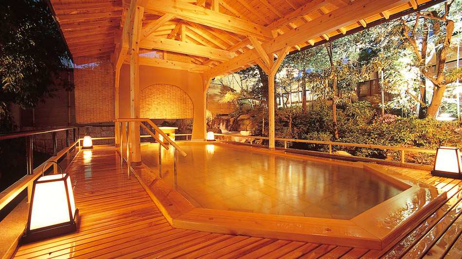 月光の湯（女性用露天風呂）①