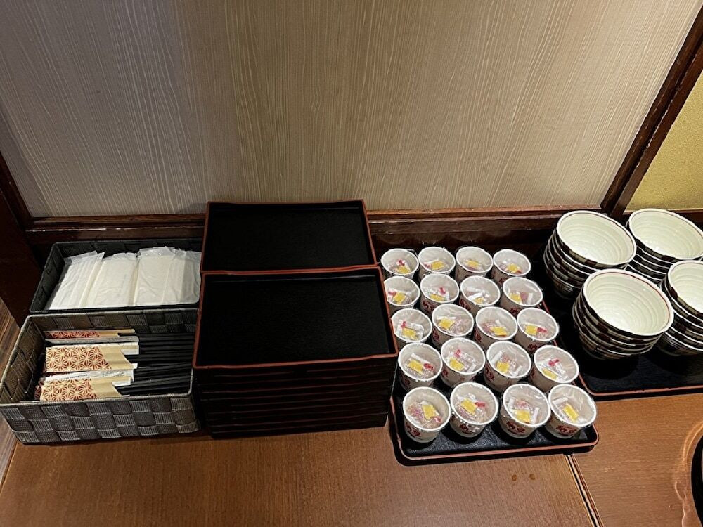 朝食