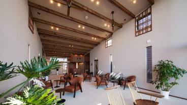 ロビーラウンジ / 3