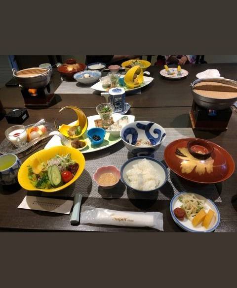 口福な朝ごはんは
ヘルシー和定食 / 1