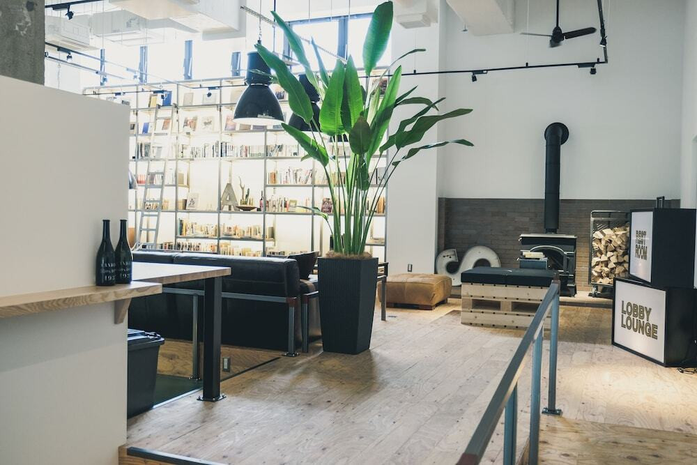 ロビーラウンジ