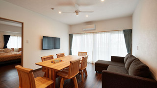 ロイヤル アパートメント