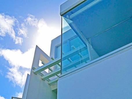 CORAL GARDEN 7 POOLS / PLUS ONE / 2