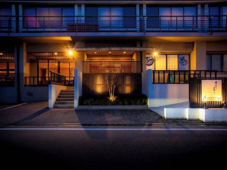 金沢の宿 由屋るる犀々（ゆうやるるさいさい） / 1