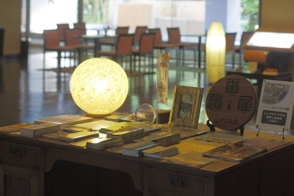 コンシェルジュ デスク