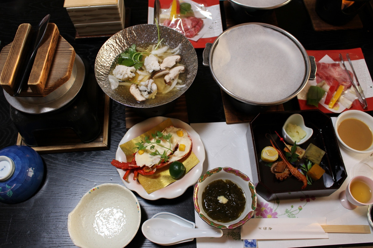 食前酒+全12品の会席料理