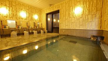 屋内スパ浴槽 / 1