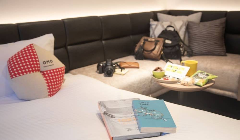 シンプルで機能的
心落ち着ける客室 / 5