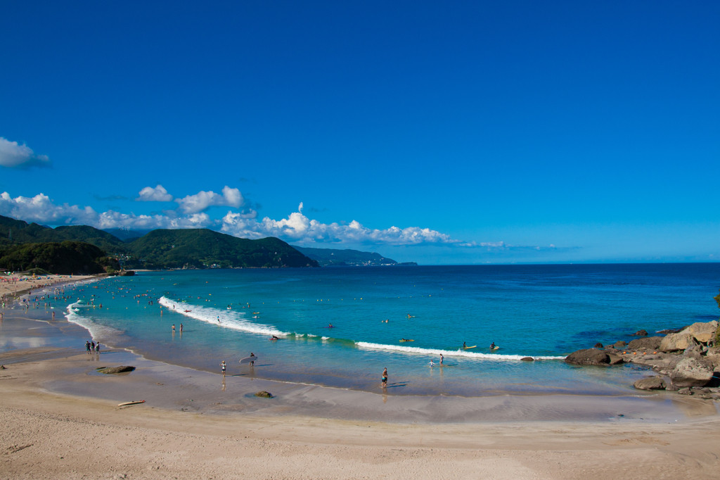 白く輝く砂浜と青い海を眺めてリフレッシュ！4038860