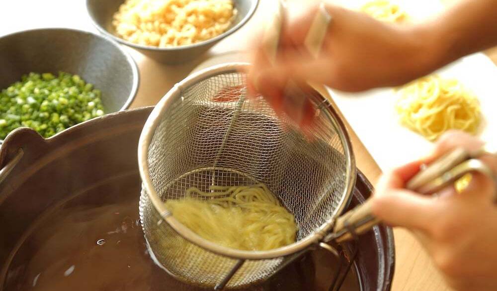 ラーメンは作り立てを提供 / 3