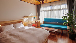 スーペリア ルーム クイーンベッド 1 台ソファーベッド付き 禁煙 共用バスルーム