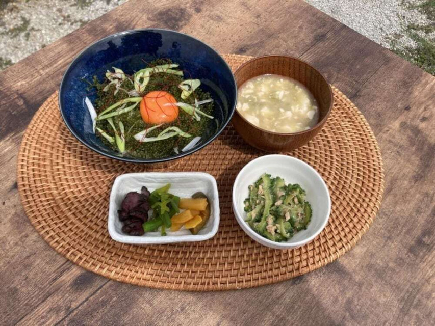 朝食