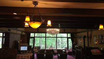 ロビー応接スペース / 3