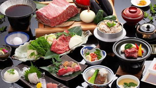 [禁煙] 山側和洋室 牛肉会席ディナー&朝食付き