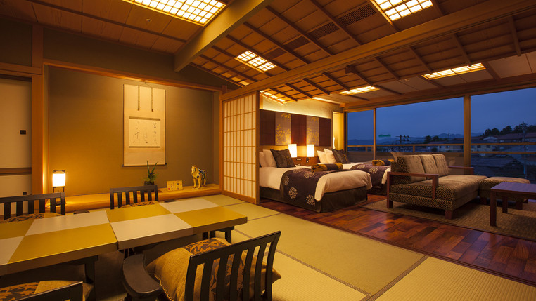 天祥の館／プレミアムスイート2リビングスペース付