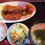 おんなの駅 なかゆくい市場（オンナノエキナカユクイイチバ）