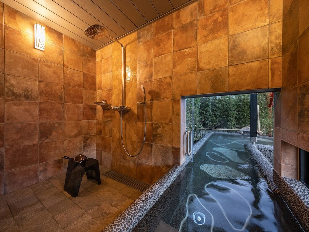 蘭鋳／客室内風呂①