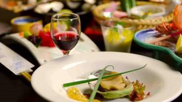 食事・飲み物 / 7